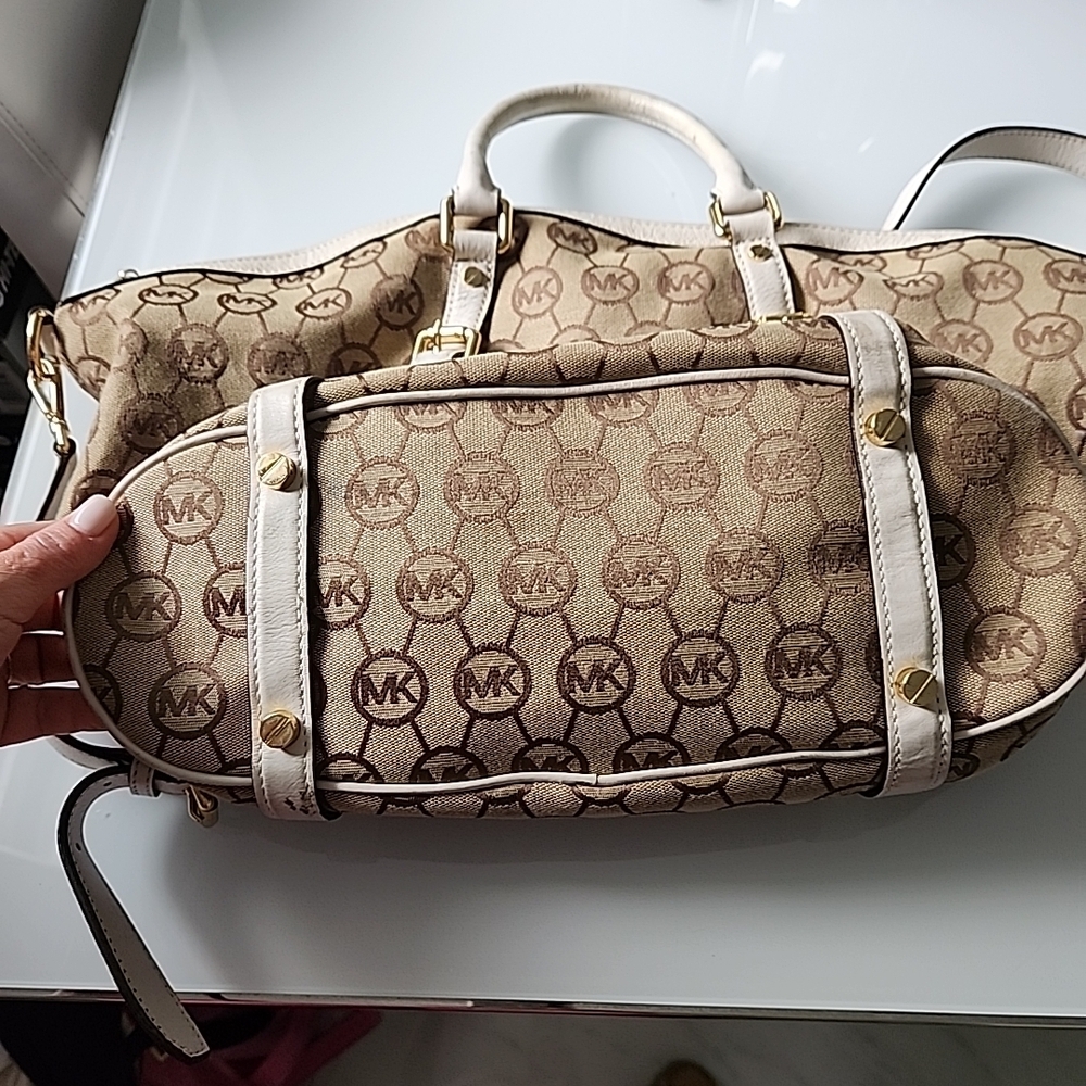 Michael Kors Beige Monogram Satchel with Pink Trim - Picture 7 of 15